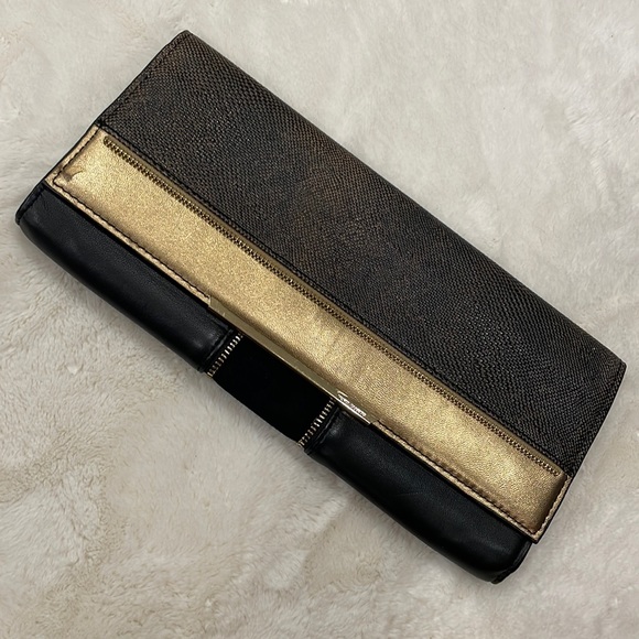 Vince Camuto Foldover Clutch - Picture 1 of 9